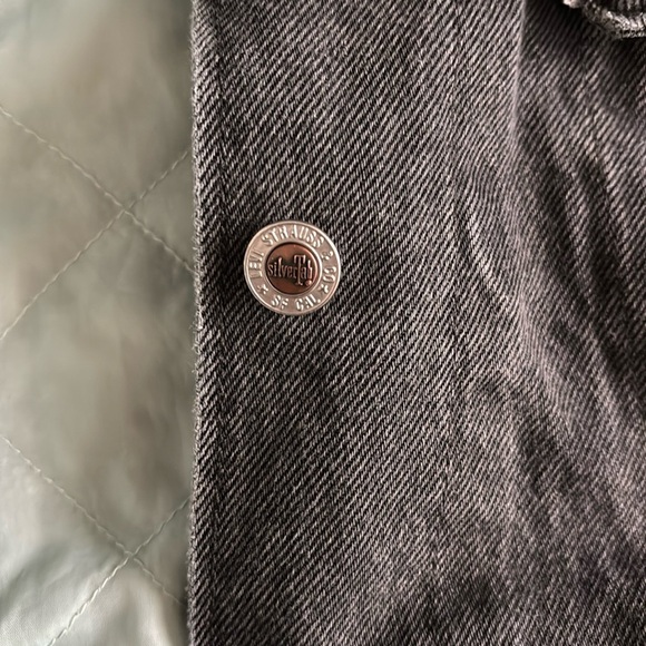 Levi’s Silver Tab Washed Black Oversized Baggy 90s Trucker Thick Denim Jacket - Picture 14 of 14